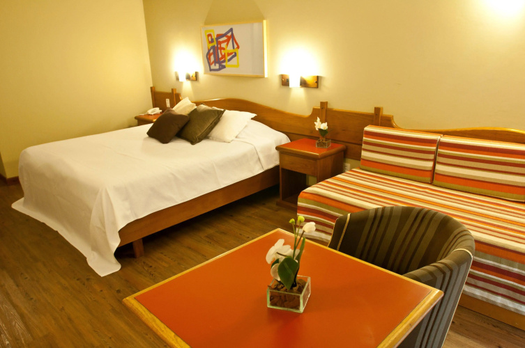 Tri Hotel Canela