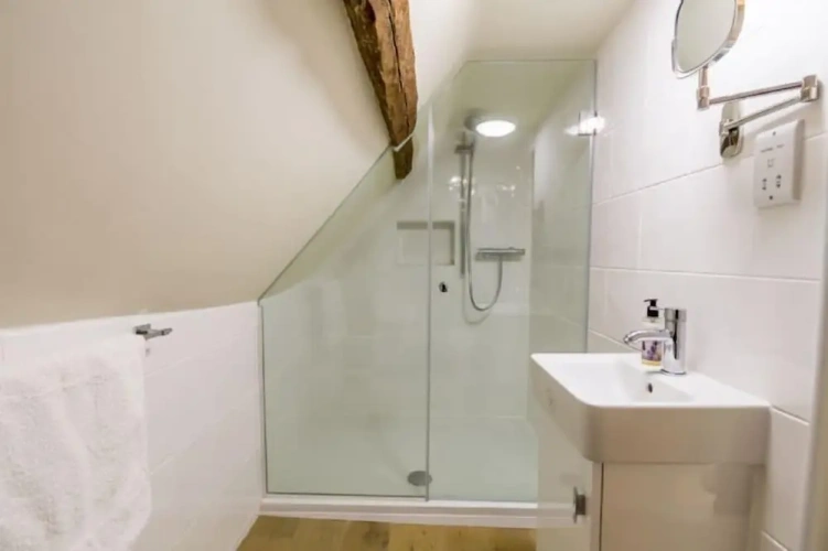 1 Bedroom Double Apartment