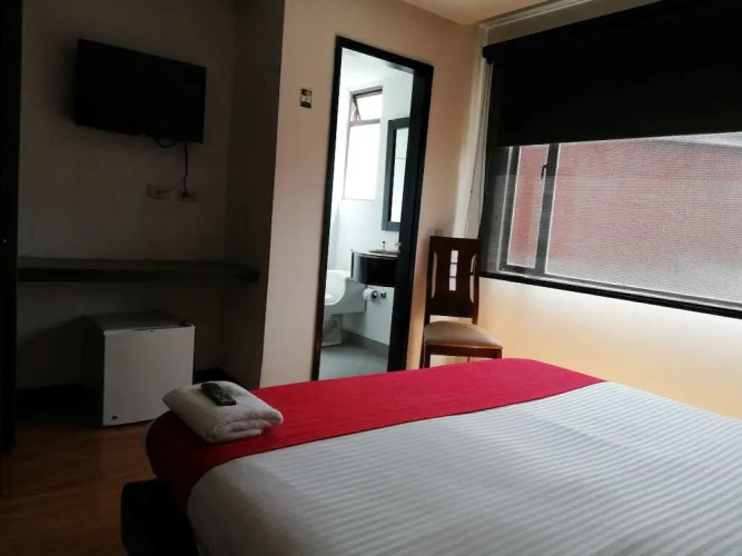American Deluxe Hotel BC