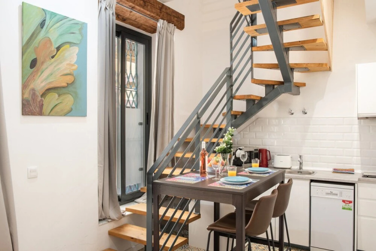 Acanthus Suites
