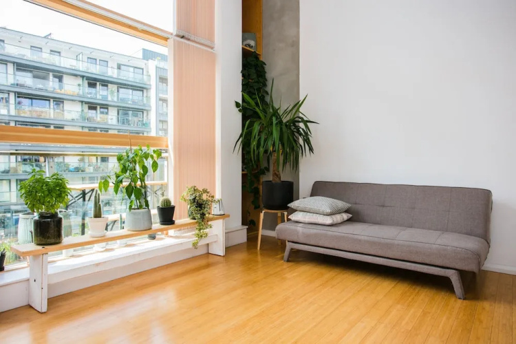 Beautiful 2-bedroom Flat With Balcony in E London