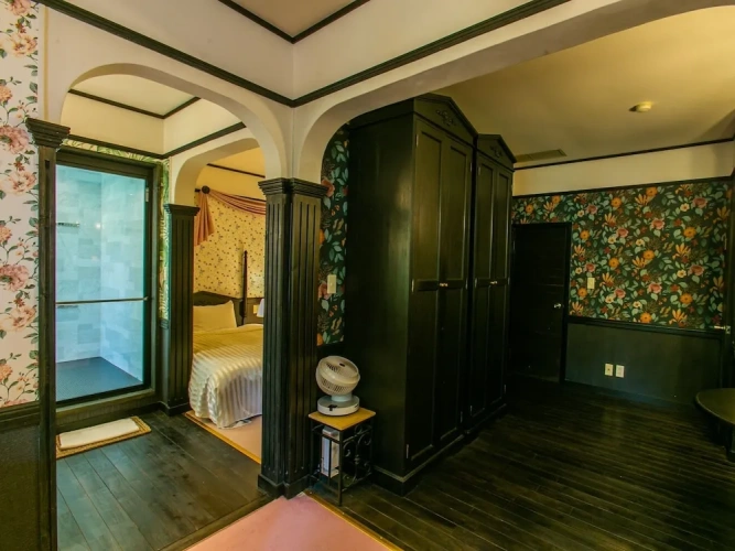 Executive Quadruple Suite
