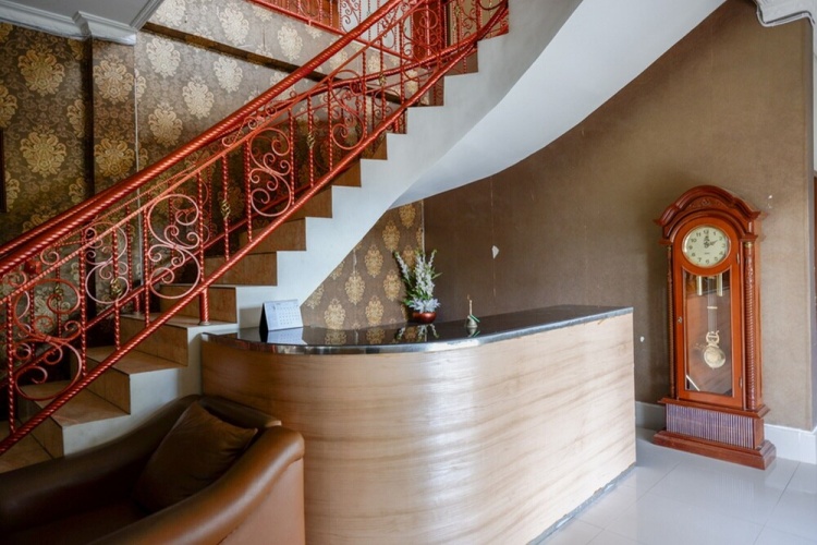 RedDoorz Plus near Haluoleo University
