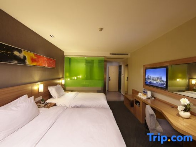Deluxe Double Family room