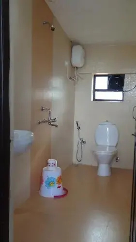 Damodar Guest House