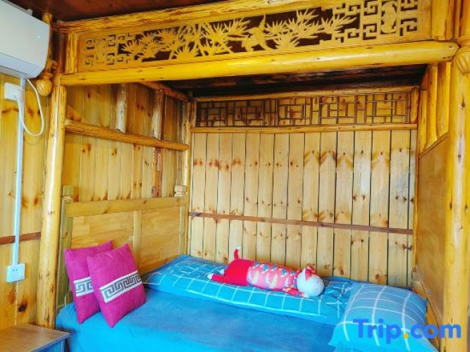 Standard Twin Family room