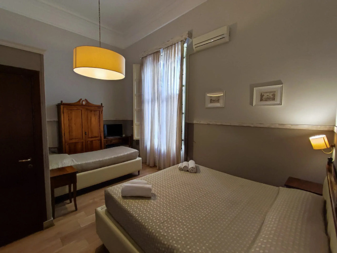 La Collegiata Guest House