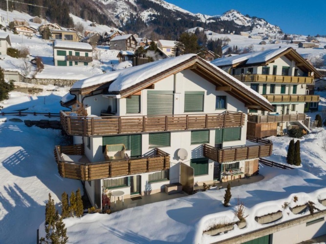 1 Bedroom Apartment