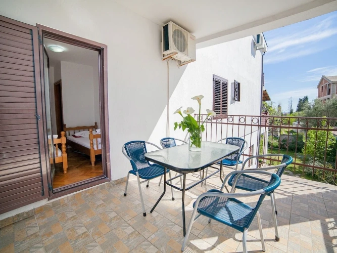 1 Bedroom Apartment with balcony