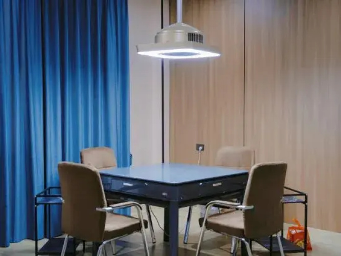 Orange Business Hotel