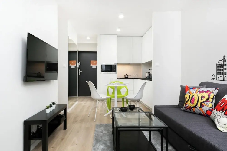 Warsaw Apartment One Bedroom by Renters