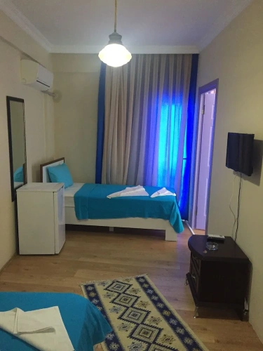 1 Bedroom Standard Quadruple room with balcony and with partial sea view