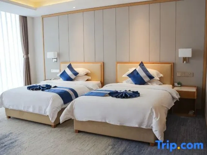 Twin Family Suite