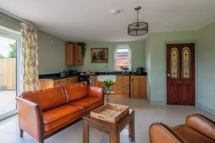Self-contained Cosy one Bedroom Holiday Barn