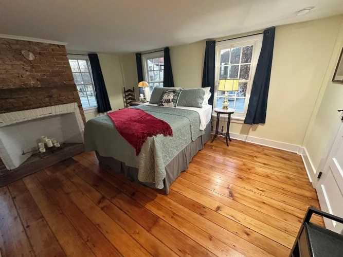 Standard Double room with land view