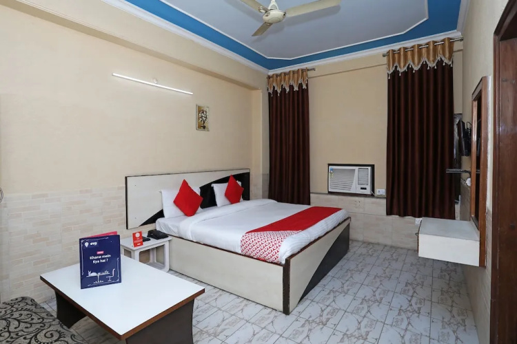 OYO 10444 Vasundhra INN