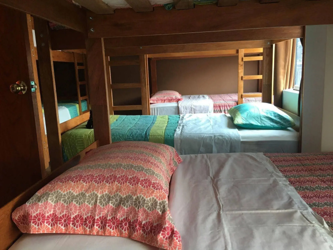 Tupac Hostel - Lima Airport