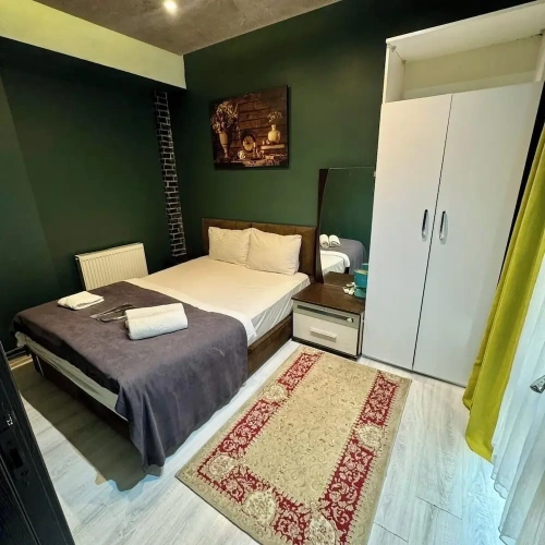 2 Bedrooms Apartment