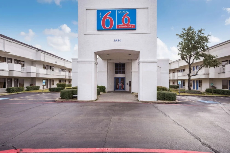 Studio 6 Irving, Tx - Irving Dfw Airport East - Irving, TX