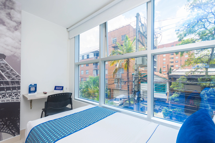 Hotel Laureles Plaza