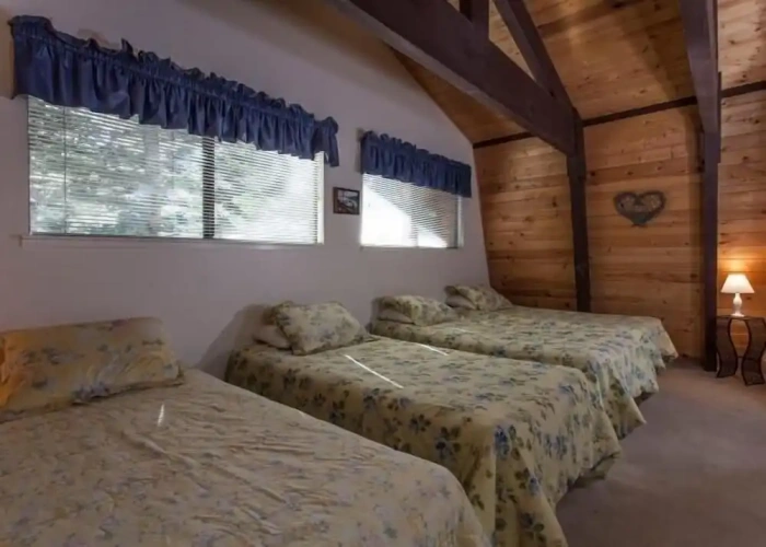 3 Bedrooms Cottage