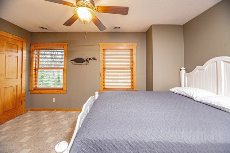4 Bedrooms Cottage