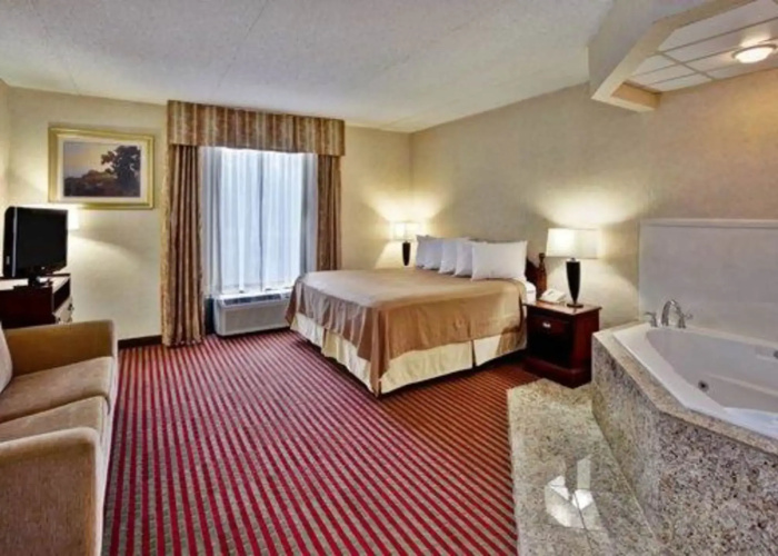 Quality Inn & Suites Somerset Downtown