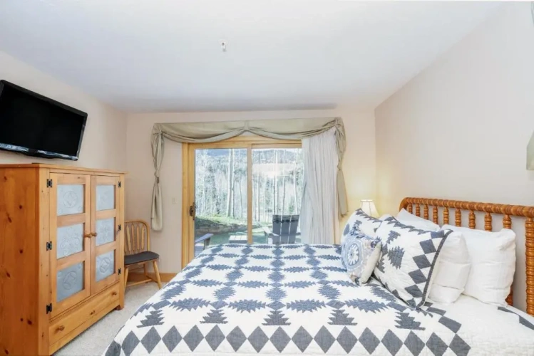 3 Bedrooms Cottage