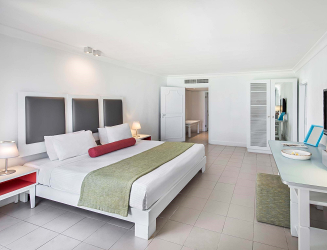 Deluxe Suite