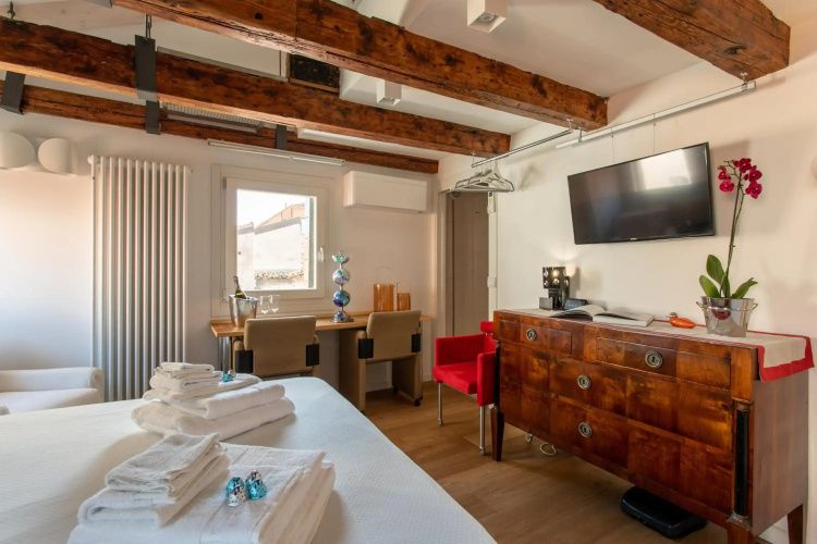 Biennale Gallery Suite