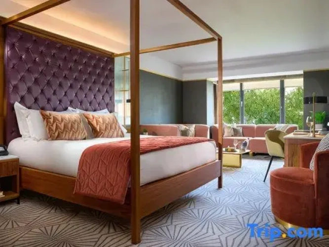 Deluxe room with balcony