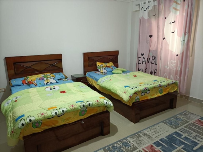3 Bedrooms Apartment