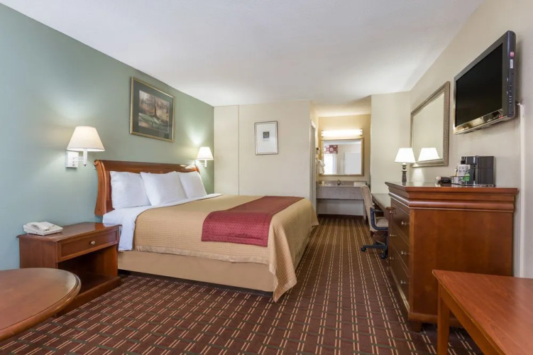 Days Inn Orangeburg