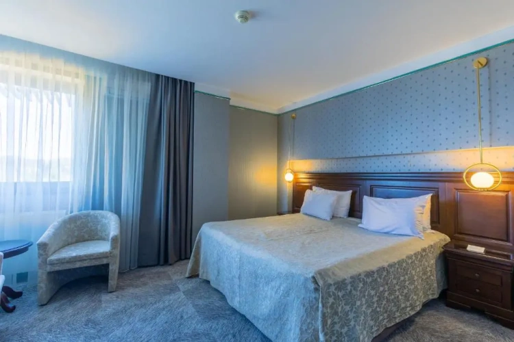 2 Bedrooms Superior Floor Apartment