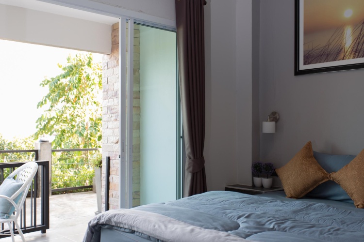 Standard Double Club room with sea view