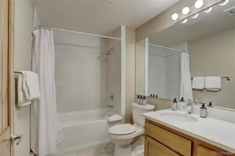 Jackpine Lodge 2 Bedroom Condo