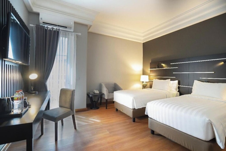 Deluxe Twin room with balcony