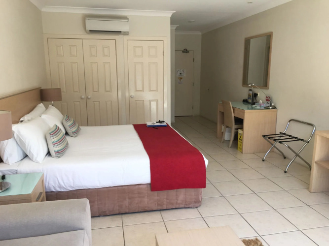 Terrigal Sails Serviced Apartments