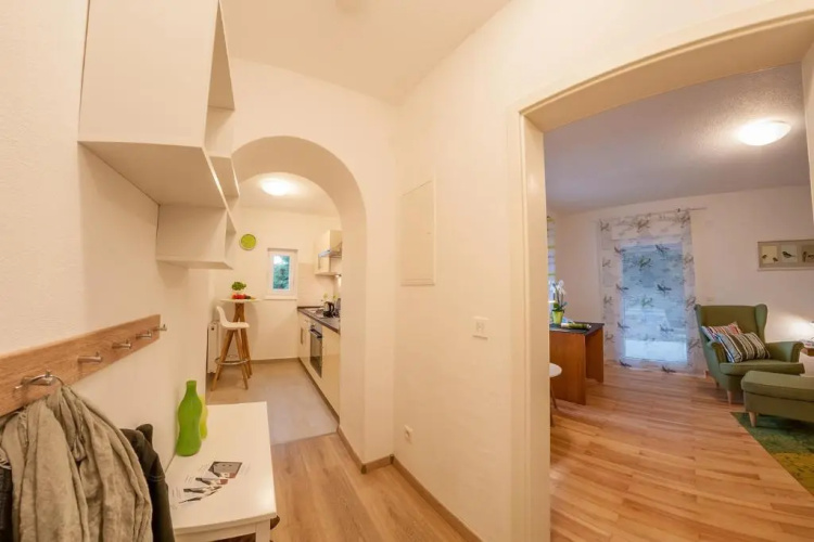 Haus Vis a vis