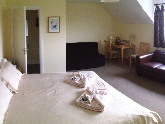 The Lowfield Inn