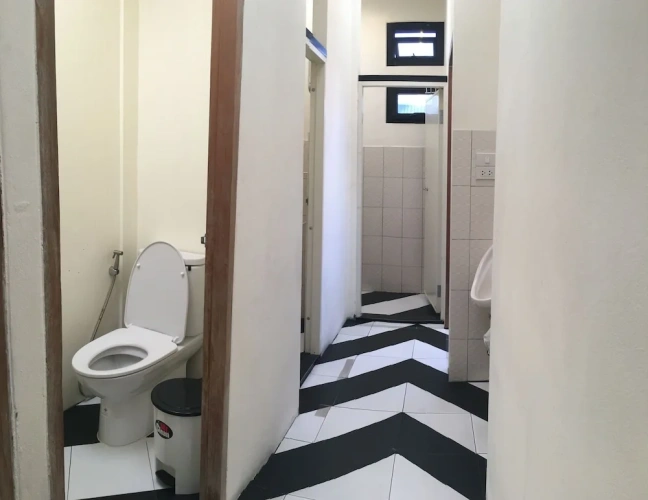 4 Bedrooms Bed in Dorm with city view