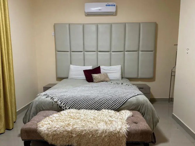 Executive Private Standing apt in Lusaka