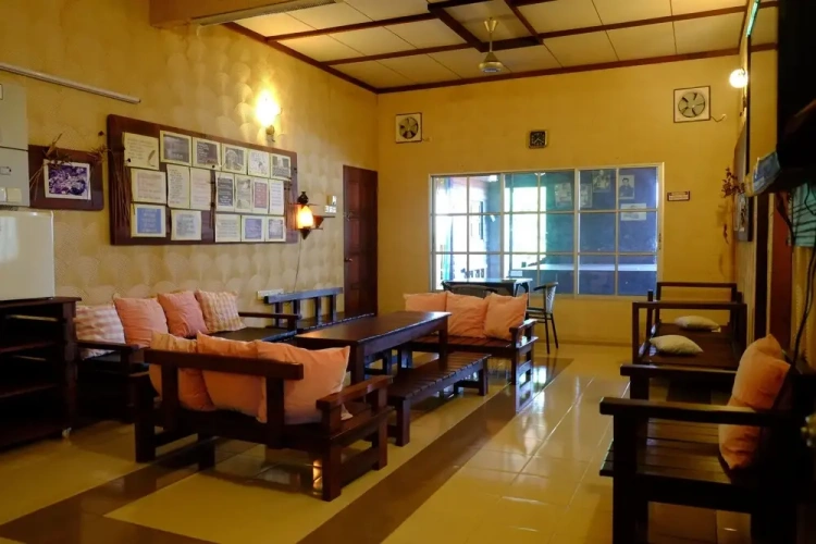 Deluxe Family room