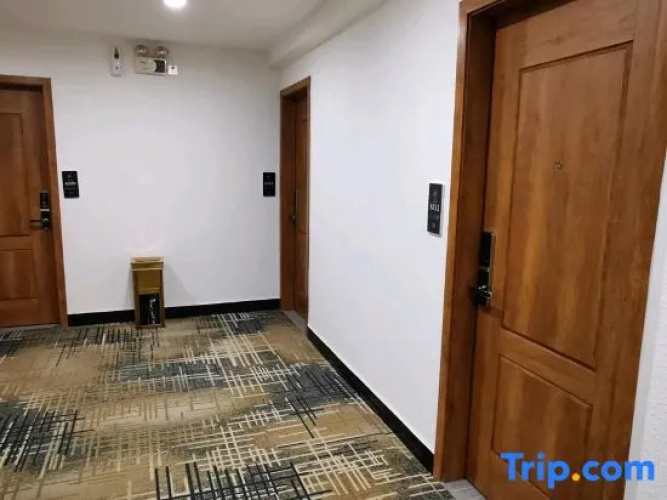 Jinfu Hotel
