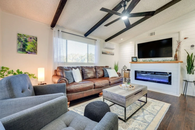 2 Bedrooms Cottage
