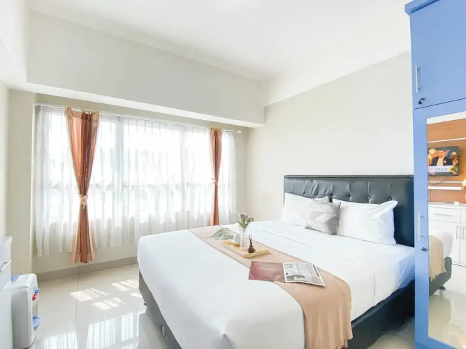 Restful Studio Apartment At Springlake Summarecon Bekasi