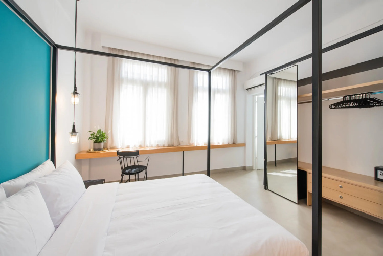Monk Monastiraki Suites