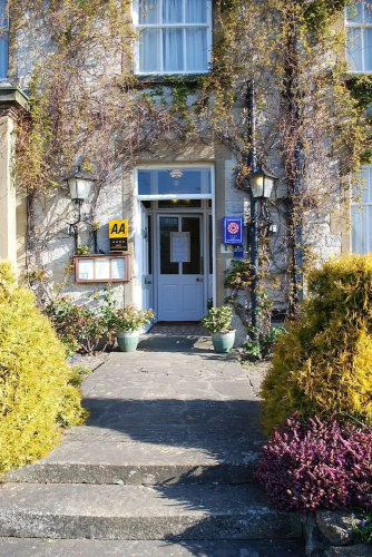 The Carlton Lodge