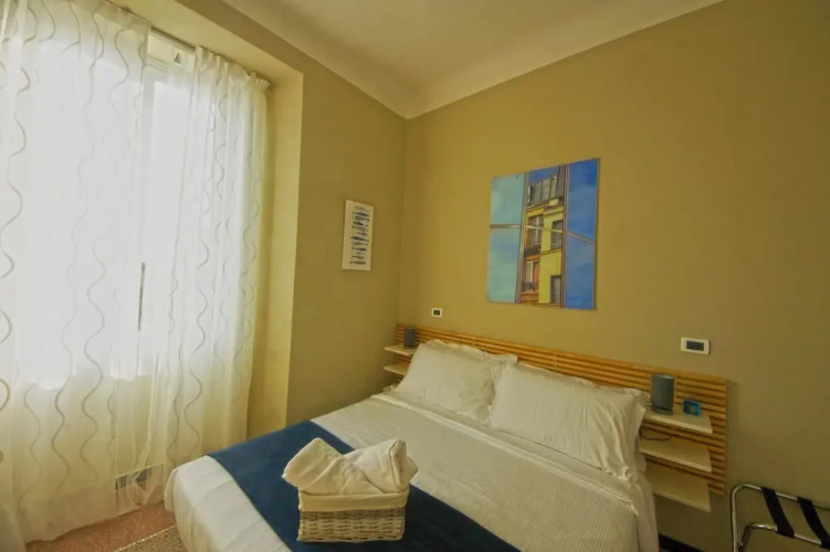 Luna Rooms