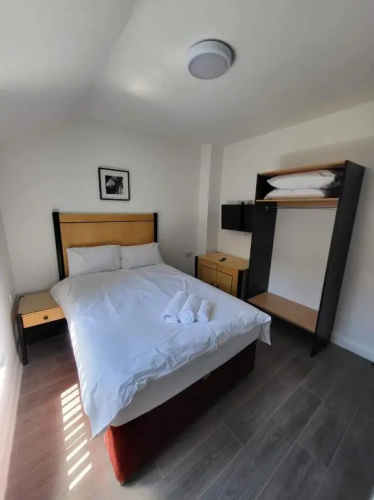 Avenue Apartments